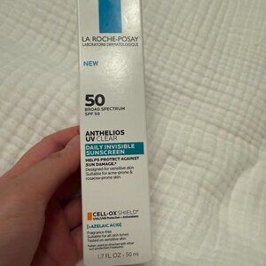 La Roche-Posay Anthelios UV Clear Daily Invisible Sunscreen SPF 50 Azelaic Acid